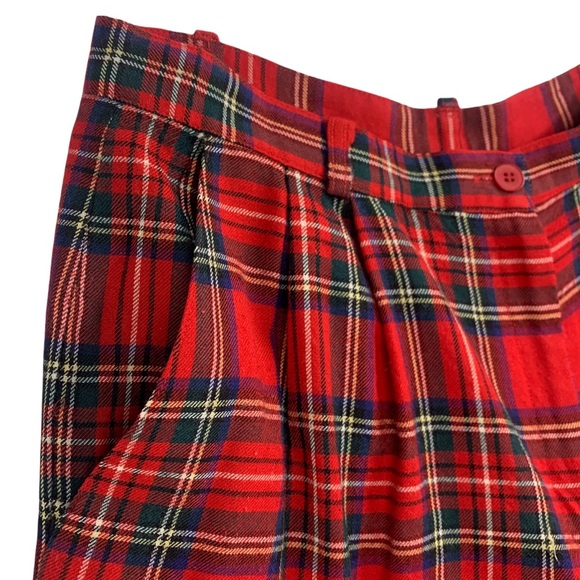 Vintage 100% Wool Red Plaid Shorts- Made in the USA by Talbots Petites - Picture 5 of 13